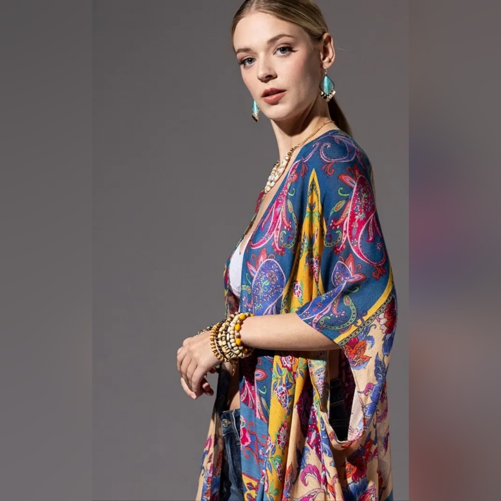Las pozas Floral paisley kimono